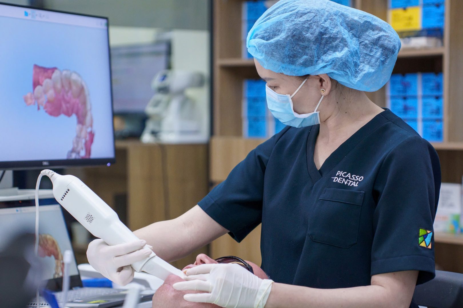 Digital iTero oral scan at Picasso Dental Clinic - Da Nang Flagship
