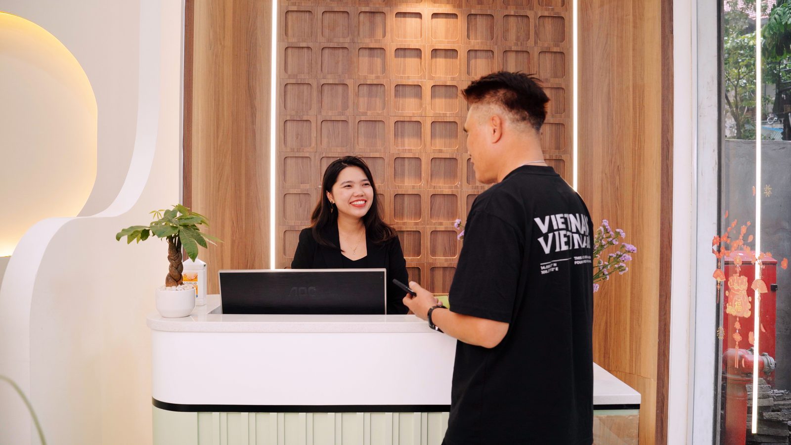 Reception at Picasso Dental Hanoi Old Quarter, the flagship branch