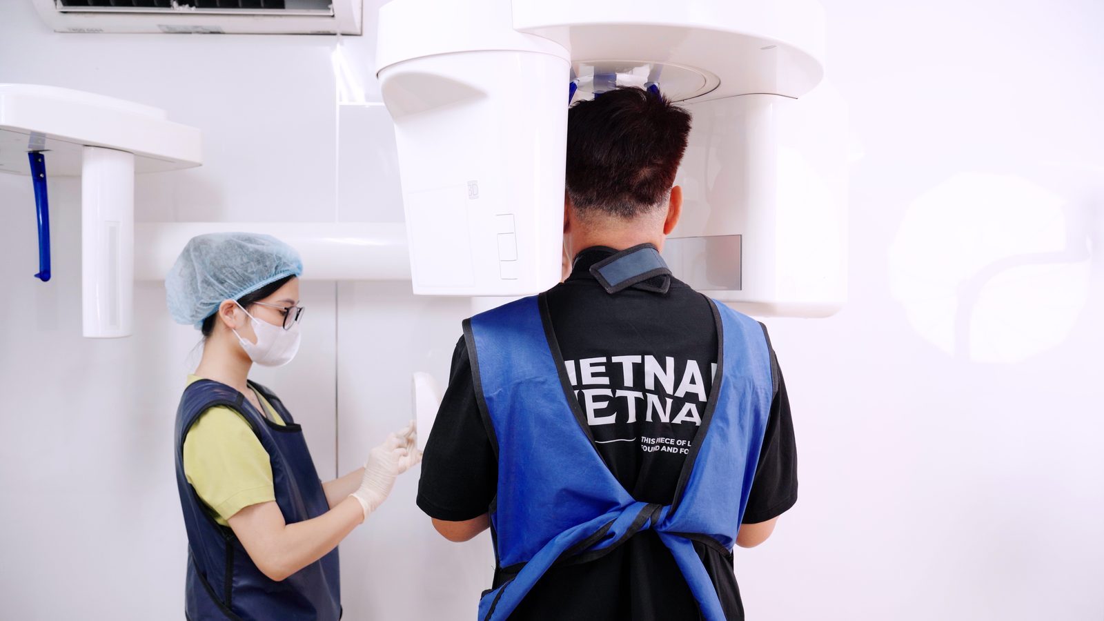 Dental X-ray imaging at Picasso Dental Hanoi Old Quarter