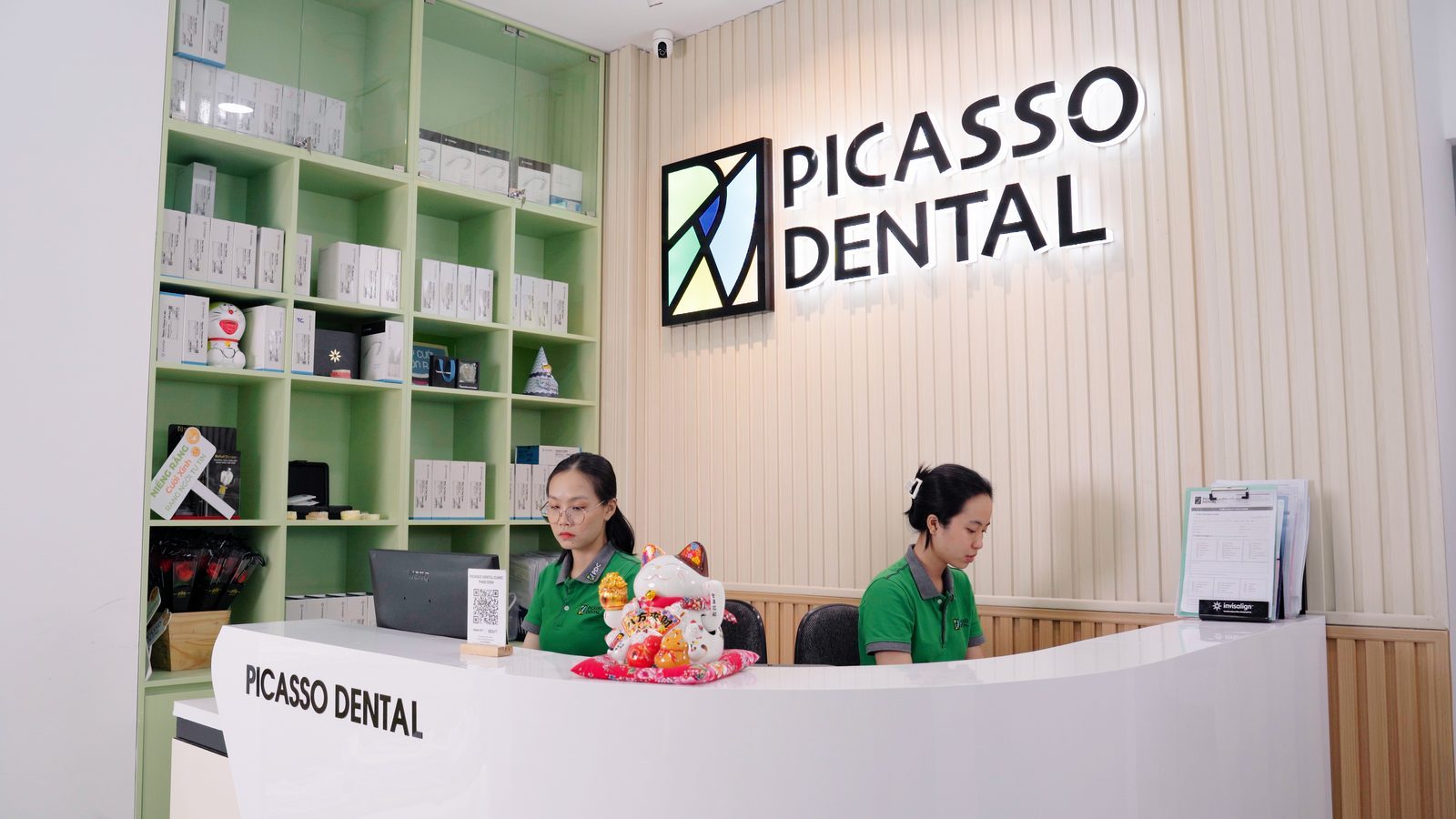 Reception at Picasso Dental HCMC Thao Dien