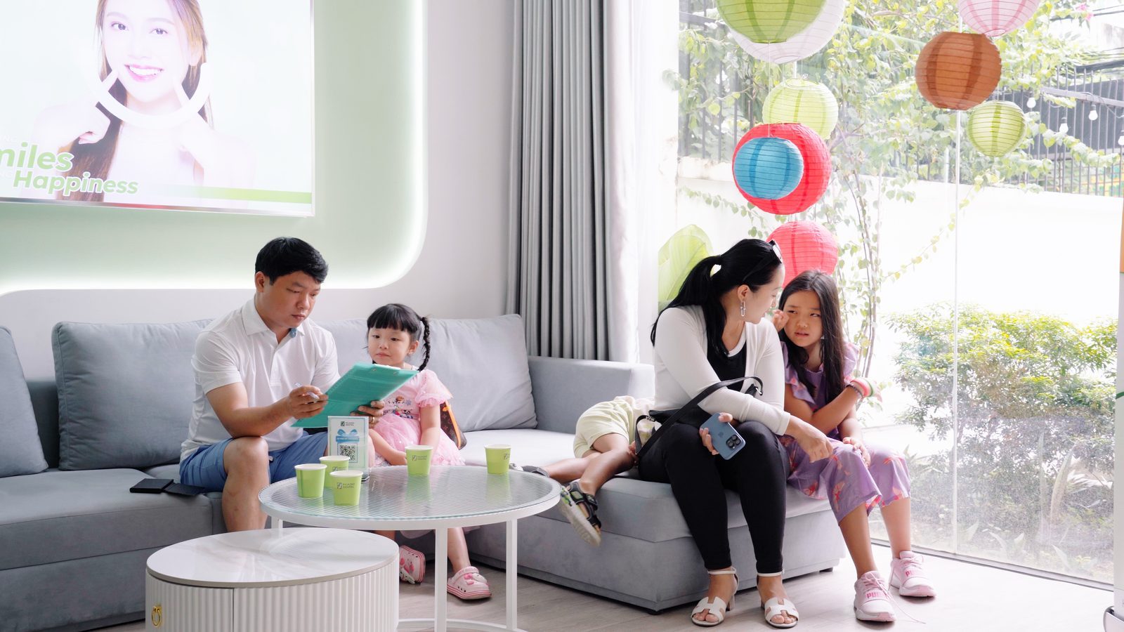 Waiting room at Picasso Dental HCMC Masteri Thảo Điền